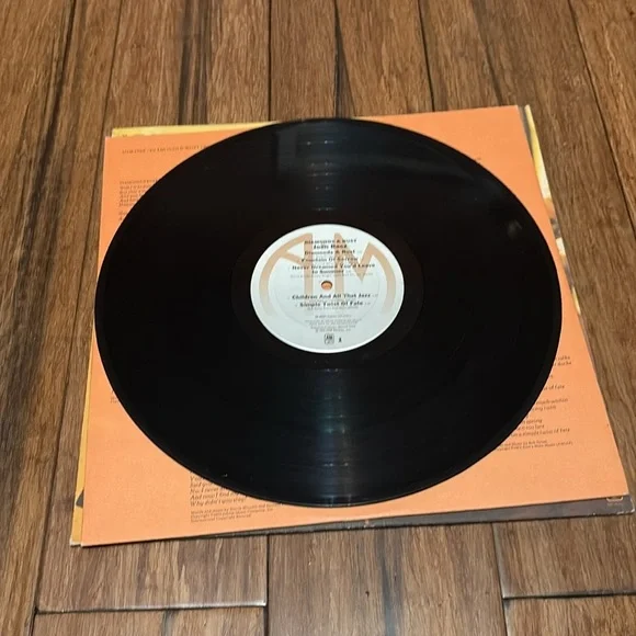 Joan Baez Diamonds & Rust Vinyl Record LP - Picture 5 of 6